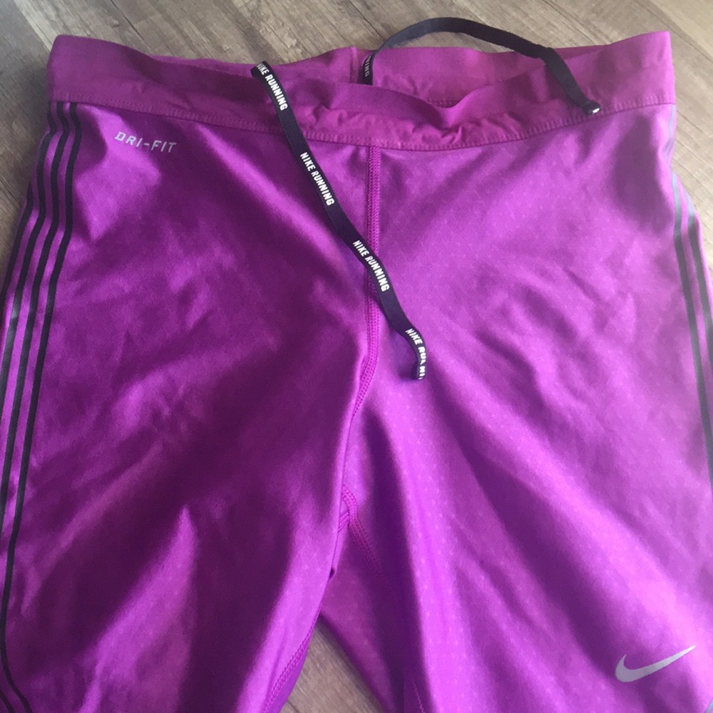 Nike Dri Fit Workout Knee Length Leggings